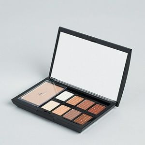 Doucce Freematic Eyeshadow Pro Palette